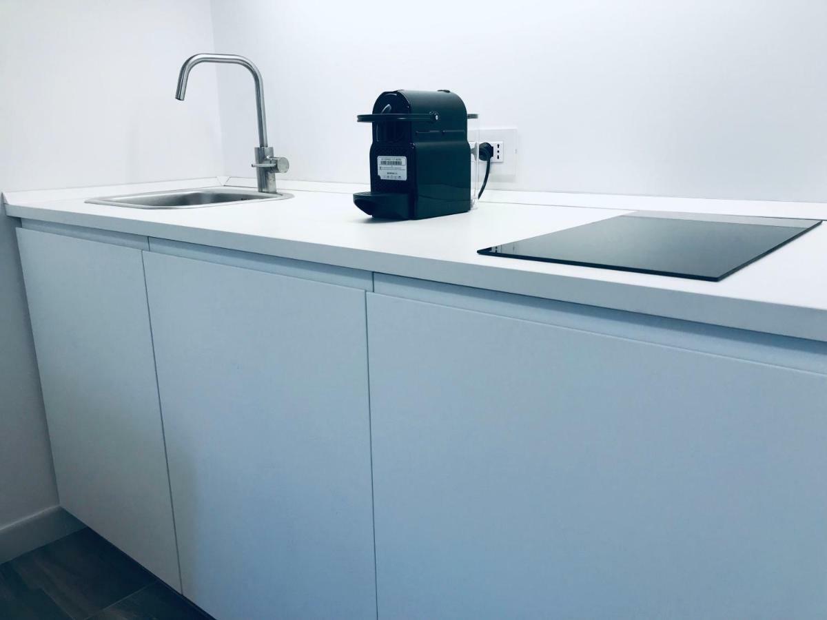 Bellhome 3 - Elegante Appartamento Nel Centro Di Bari Exterior foto